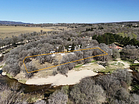 Lote con 150 metros de frente a la costa del río Los Reartes